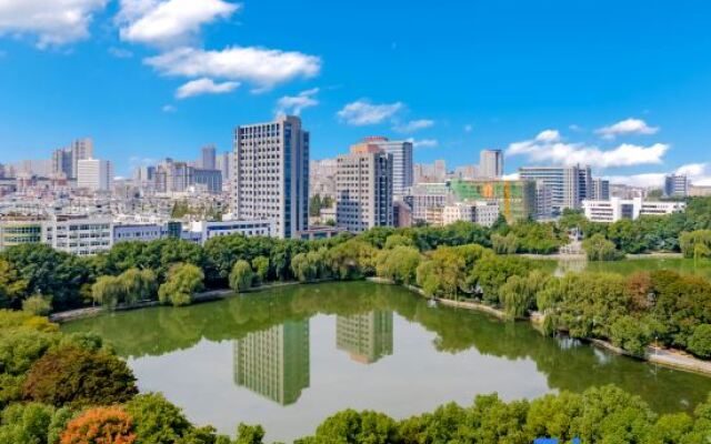 Dajiuhua Hotel (Mount Jiuhua)