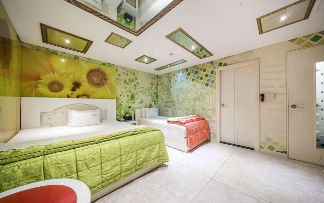 Somnus Hotel