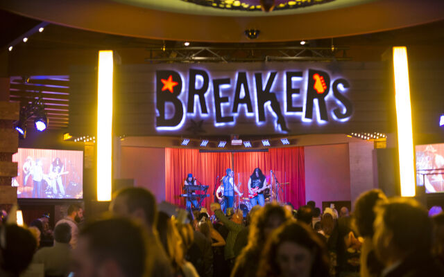 Mohegan Pennsylvania Casino Resort - Adults Only 21+