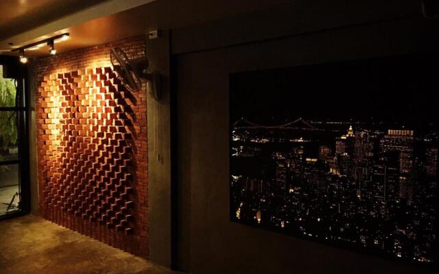 84 Gallery