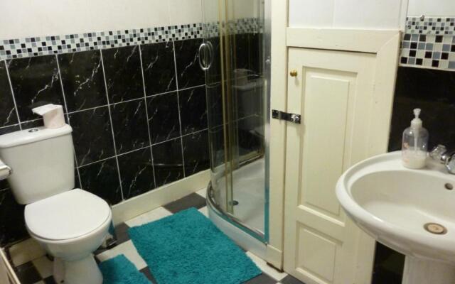 Aberdeen Arms Hotel Tarland
