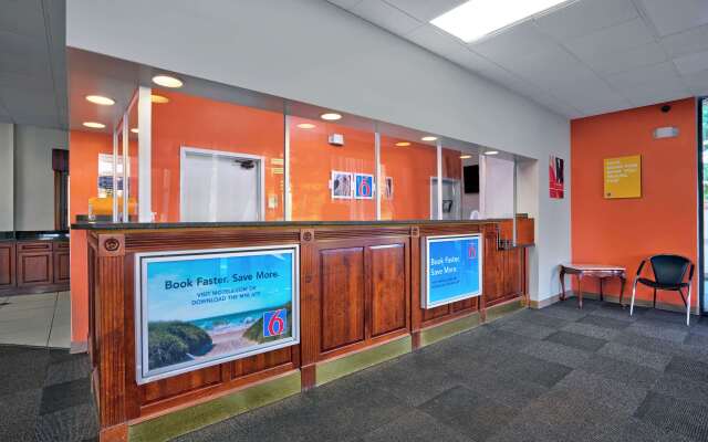 Motel 6 Seaford, DE