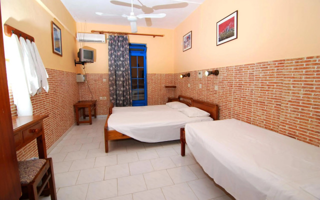 Chrysoula Hotel & Apartments
