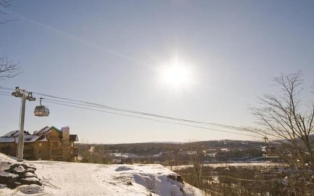 L'Altitude - Tremblant Sunstar