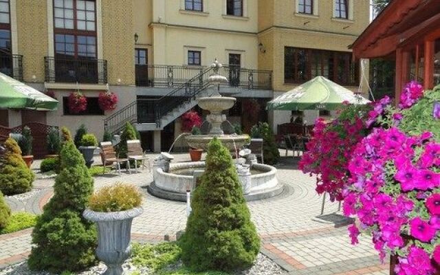 Hotel Palac Wisniewski