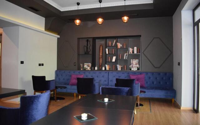 Eagle Hotel