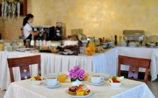 Hotel Ascot