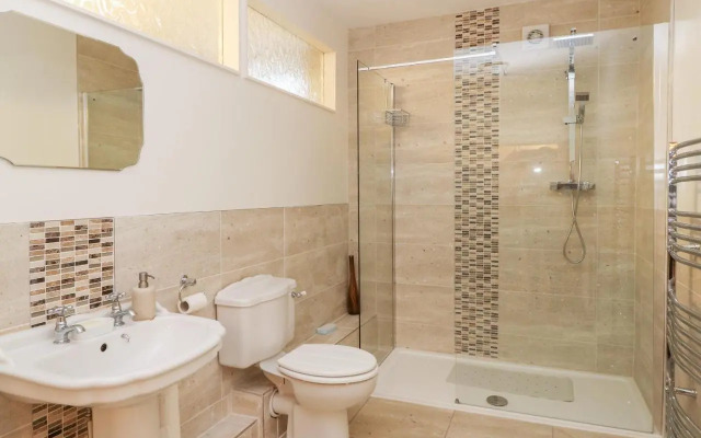 Park Road Apartment