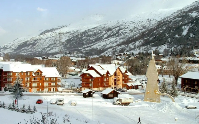 Studio in Serre Chevalier, With Wonderful Mountain View, Enclosed Gard