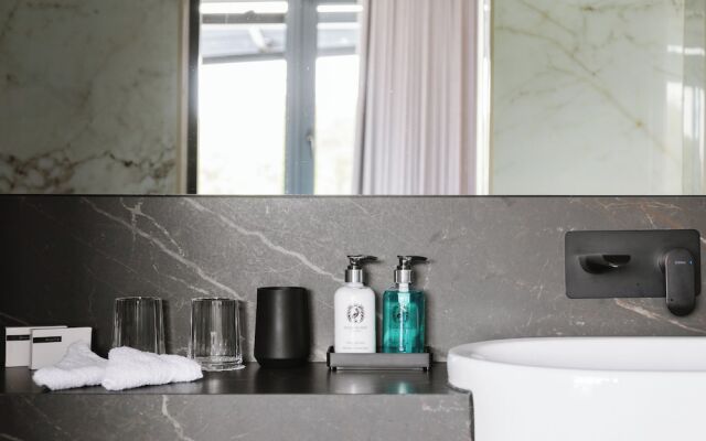 The Cliffe at the Quay