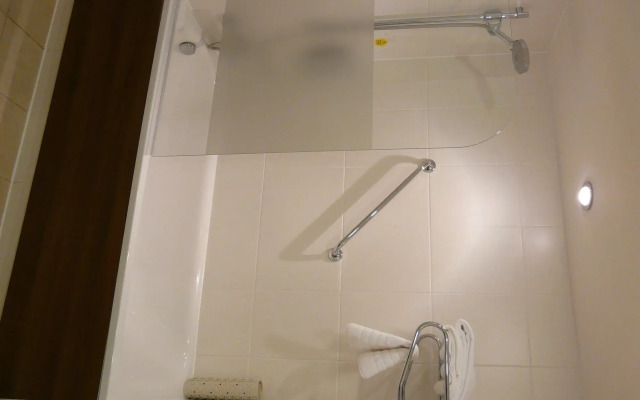 Holiday Inn Express Leigh - Sports Village by IHG