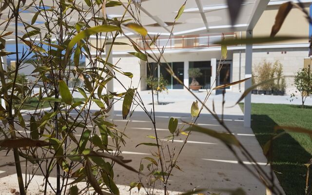 Netum Hotel