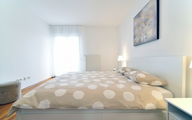 LXXVII Apartment