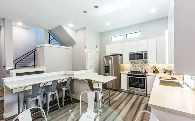 Montrose Guesthouse Suites