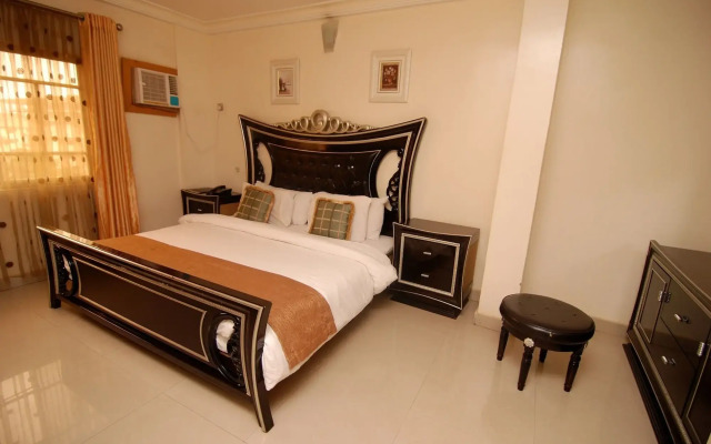 Elomaz Hotels, Abuja