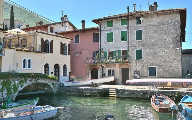 Il Mulino di Klimt Overlooking The Port