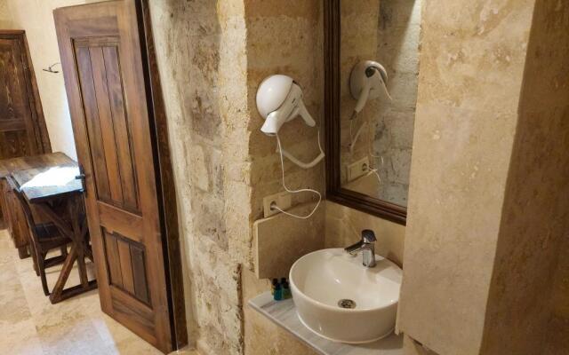 Armesos Cave Hotel