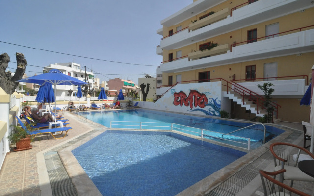 Erato Studios & Apartments
