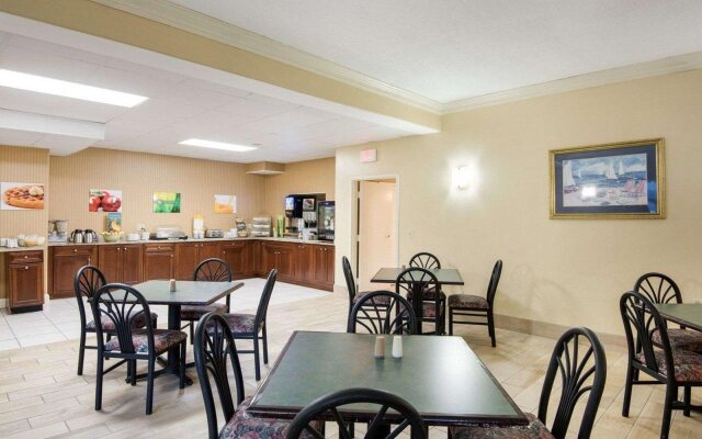 Country Inn & Suites by Radisson Rehoboth Beach - Dewey