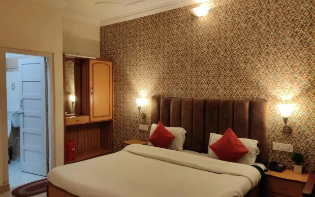 Hotel Royal Dream by OYO Rooms