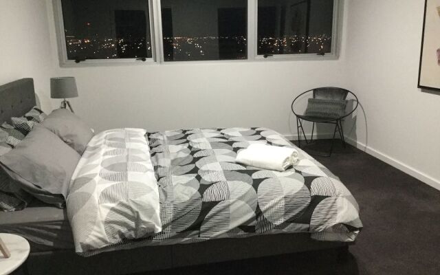 Sub Penthouse On Barkly Street