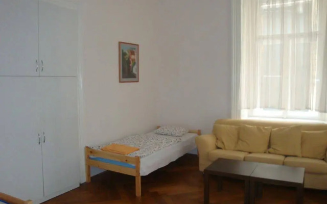 Gallery Hostel