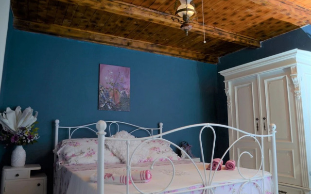 Mare- Close to the sea - H