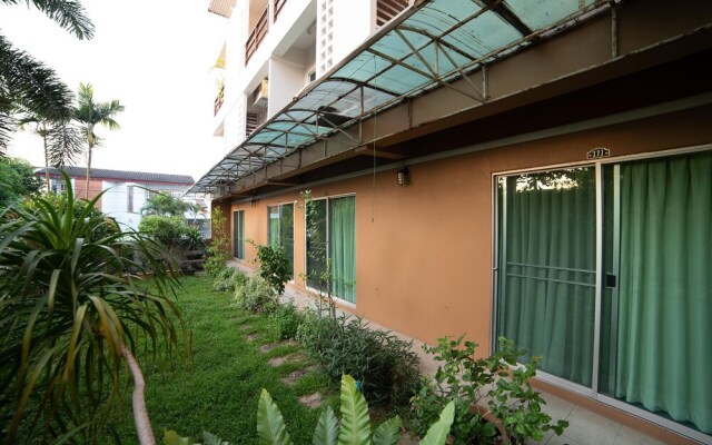 The Room Resort Apartment