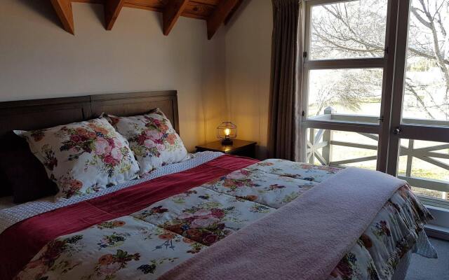Bold Peak Lodge