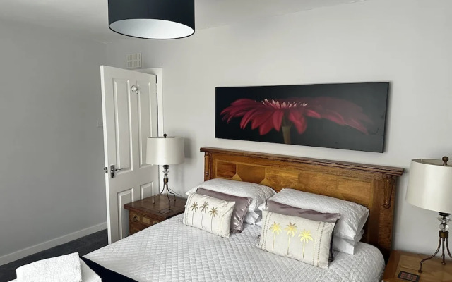 The Sandgate New Immaculate 1-bed Apartment in Ayr