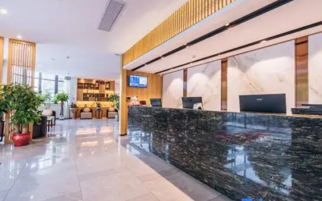 Roland Jinyi Hotel