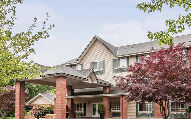 Comfort Inn & Suites Tualatin - Lake Oswego South