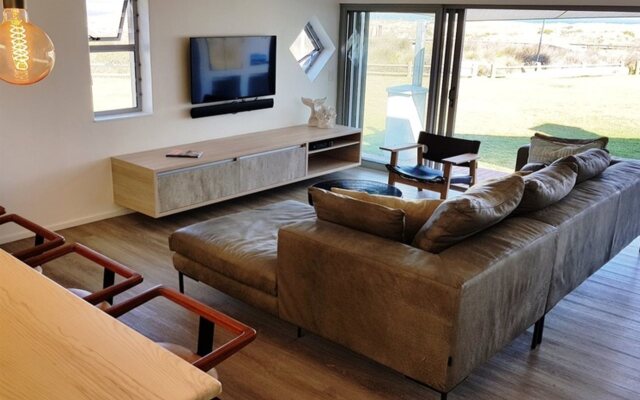 Barefootin, Langebaan 6-sleeper