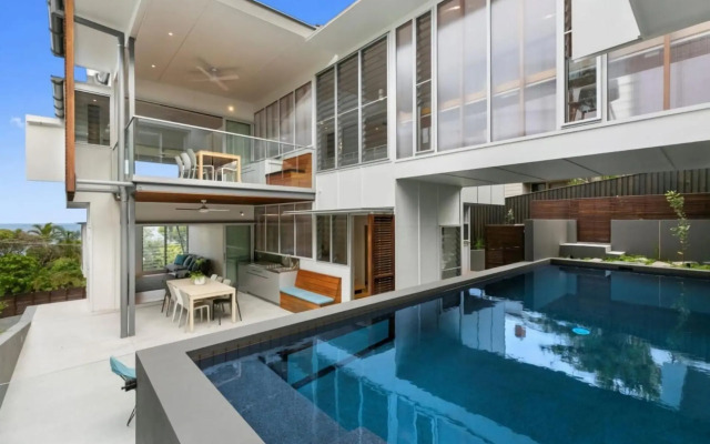 Seaview Tce Spectacular Home with Stunning Ocean and Headland Views