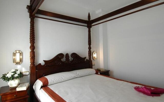 Apartamentos El Tranco del Mar