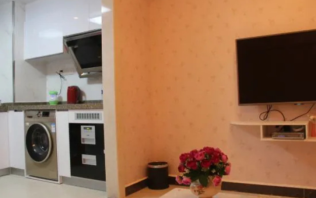 Guilin Fantasy Space Hotel Apartment