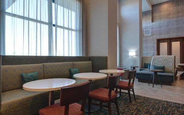 Hampton Inn & Suites Middleburg