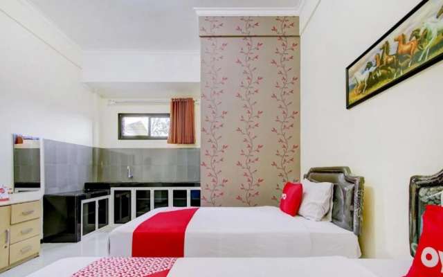 Capital O 90151 Guest House 180