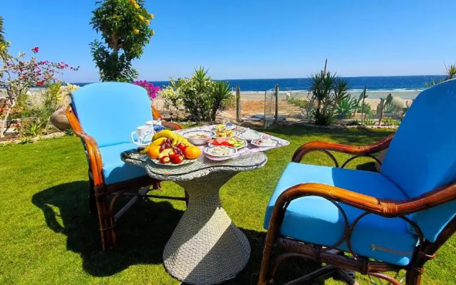 Luxury Seafront Pool Villa - 3 Stories & Roof floor - All Master Bedrooms
