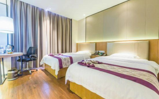 Jiayan Xintianli Hotel