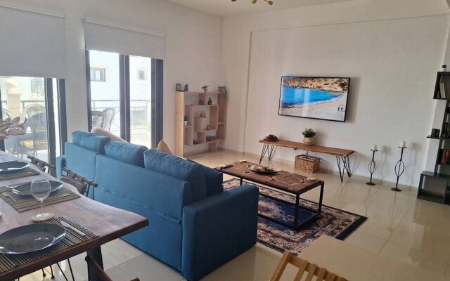 Paramount Gardens Resorts D204