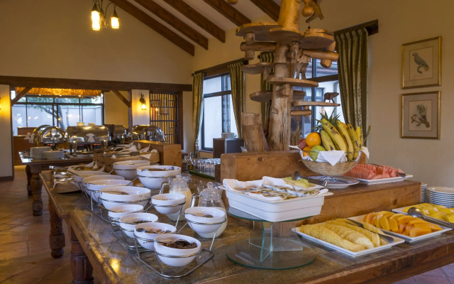 Sweetwaters Serena Camp