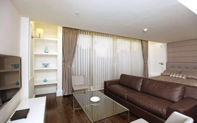 Pera Residence