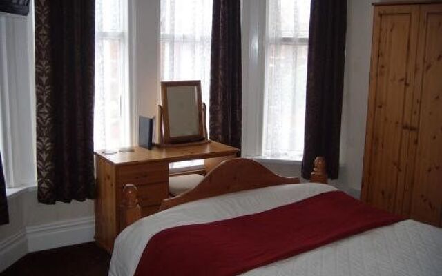 Whitworth Falls Hotel