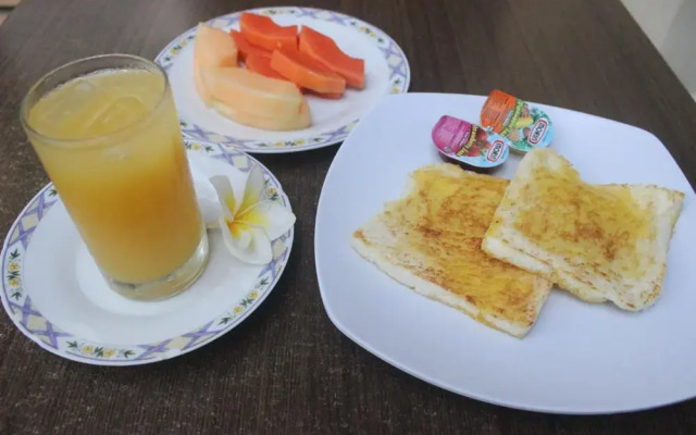 Loven Sanur Guest House
