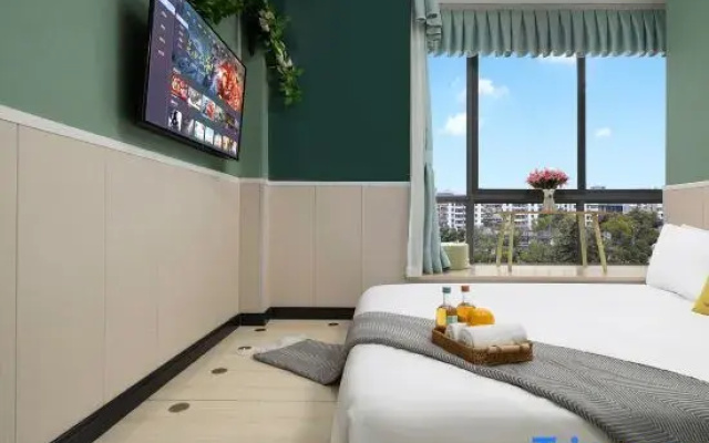 Wuhan happy town coffee Hotel