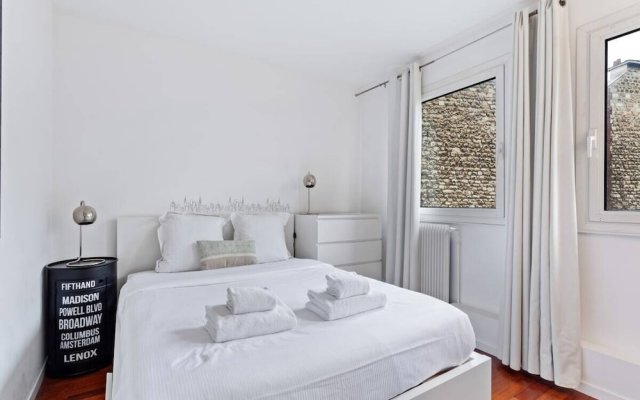 Stunning One Bedroom Apartment Sleeps 5 In Paris