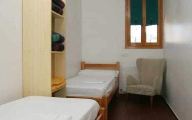 Albergue De Almedíjar