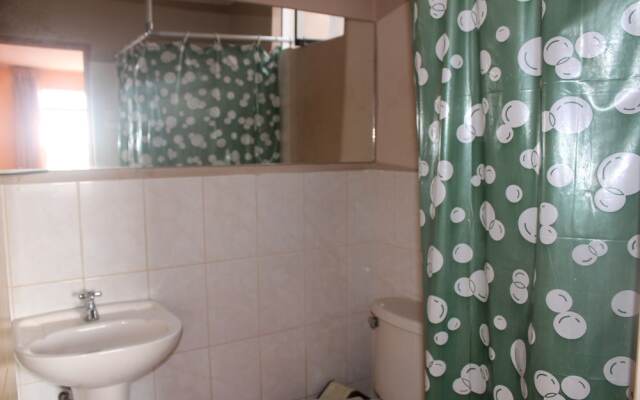 Hostal Shalom