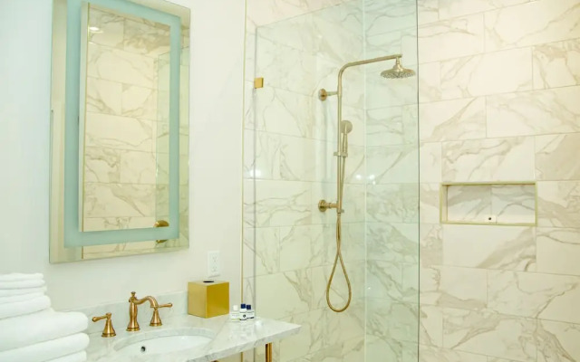 The Colonial Inn, an Ascend Collection Hotel